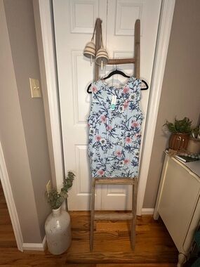 41 Hawthorn Light Blue Floral Sleeveless Blouse